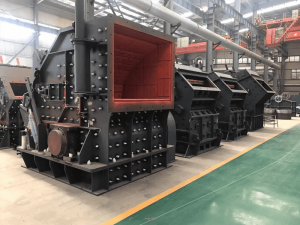 顎式破碎機和反擊式破碎機有區(qū)別在哪？各自有什么...