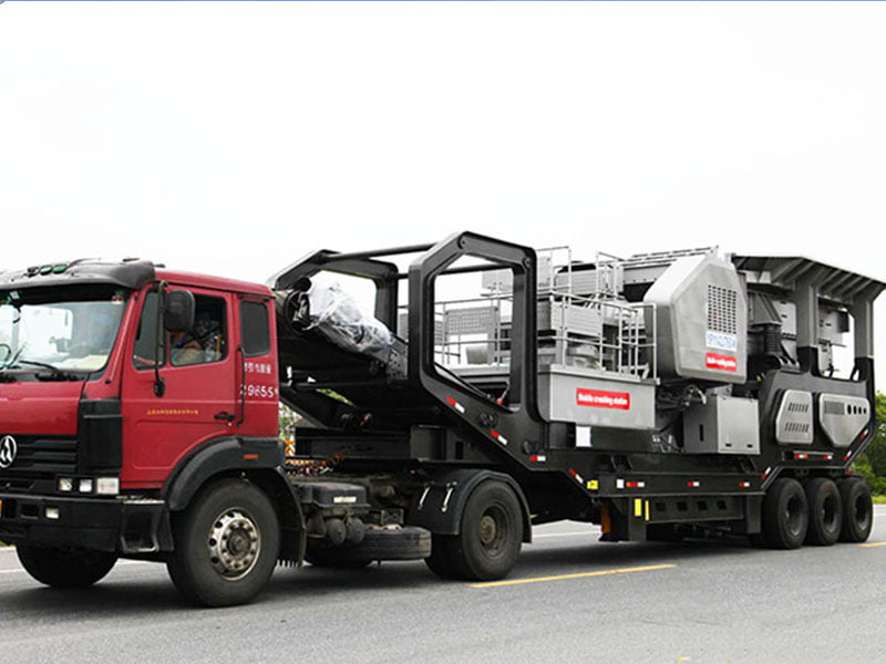 轮胎式移动破碎站